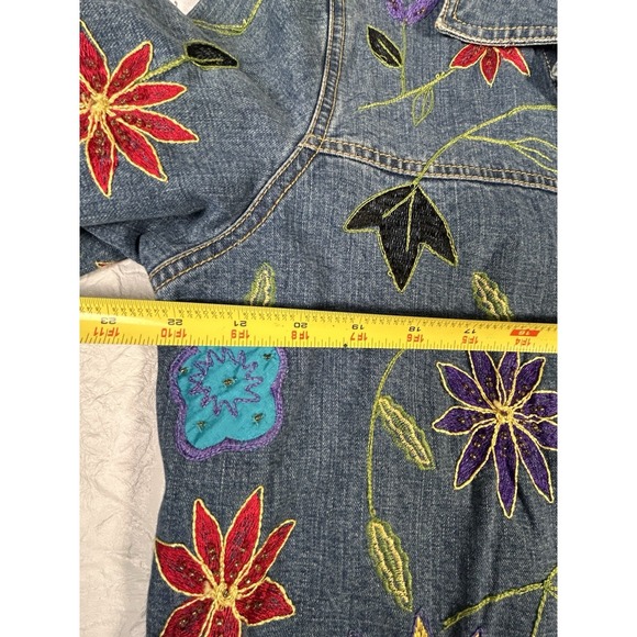 Women's Chico's Design Y2K sz 1 Denim Floral Embroidered Jean Jacket Vtg Med - Picture 13 of 14